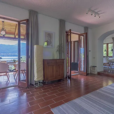 Bianca Lierna * Βαρένα